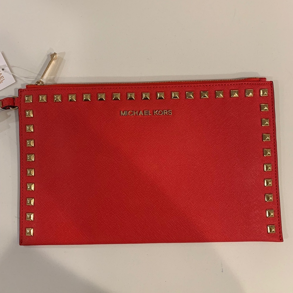 Michael Kors Clutch/ New With Tag
